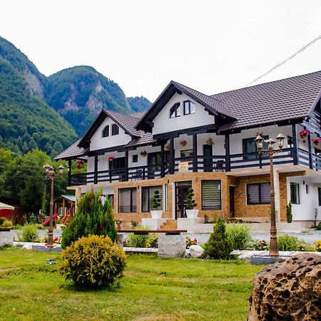 Ge-Lux Villa Jencsest Kültér fotó
