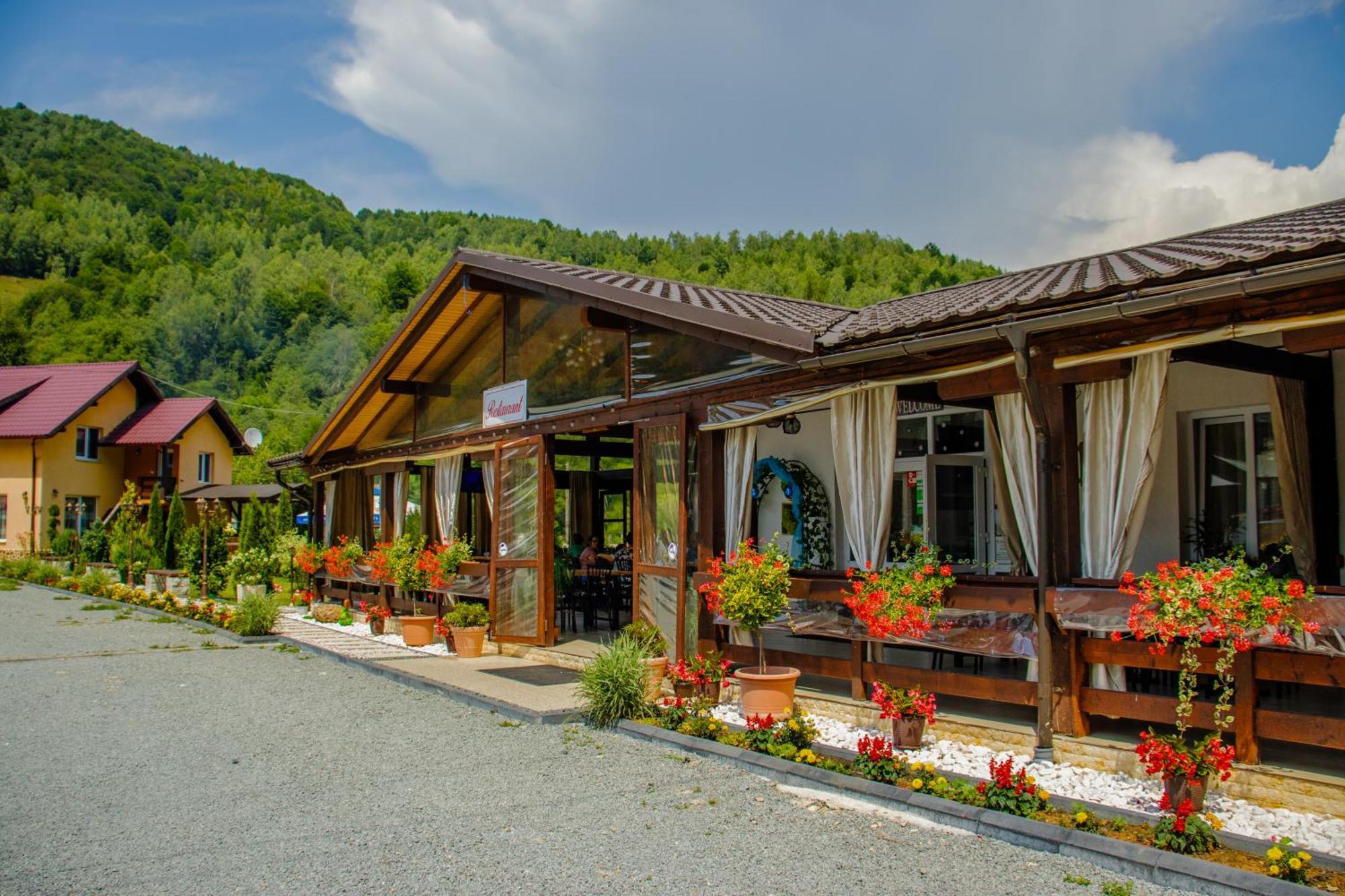 Ge-Lux Villa Jencsest Kültér fotó