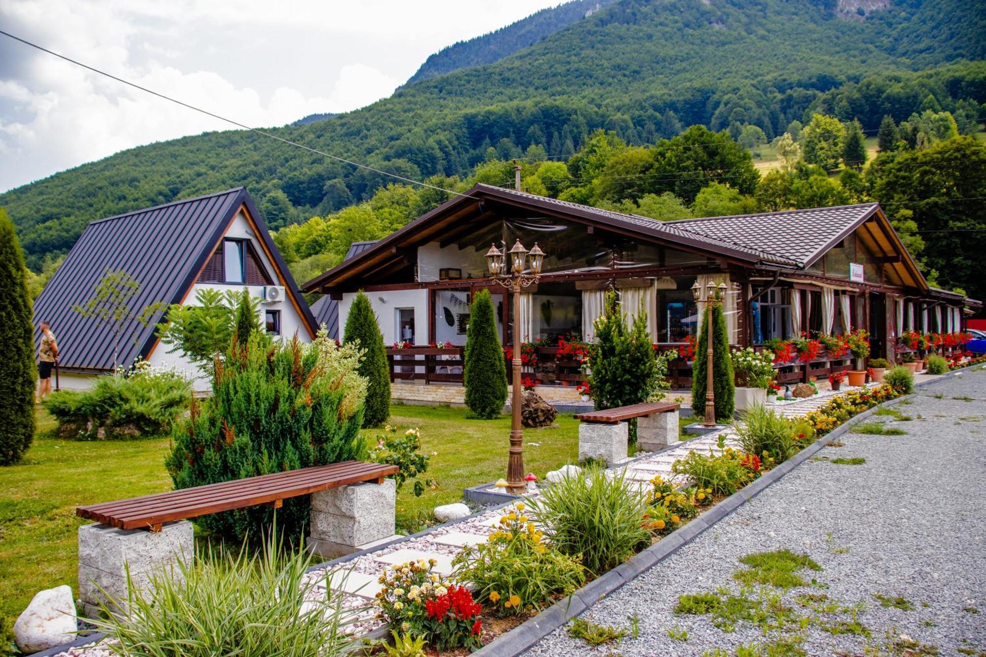 Ge-Lux Villa Jencsest Kültér fotó